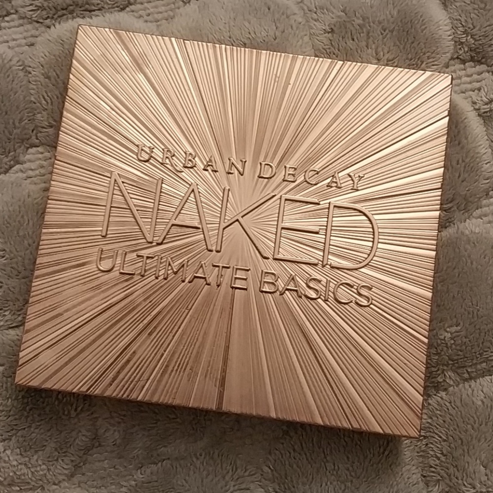 Naked Ultimate Basics Eye Shadow Palette